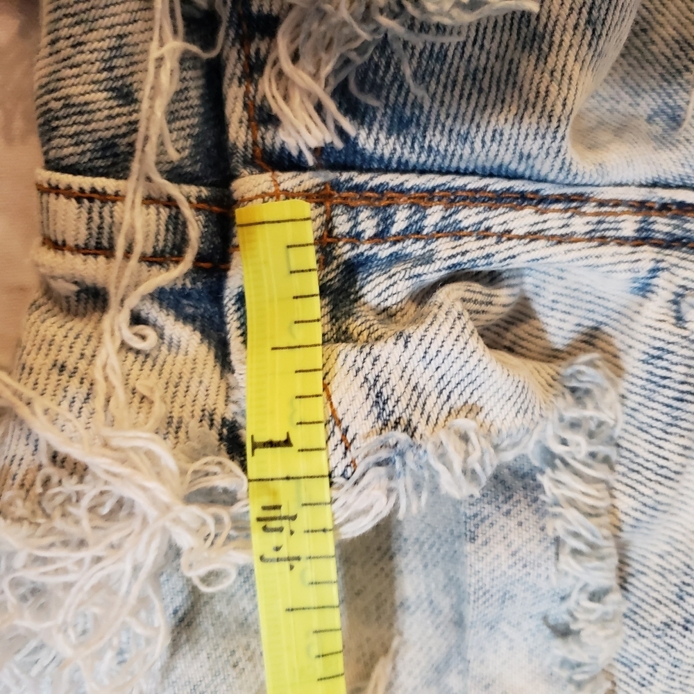 VINTAGE ORANGE TAB Distressed ACID WASH Levi’s Shorts - Picture 14 of 15